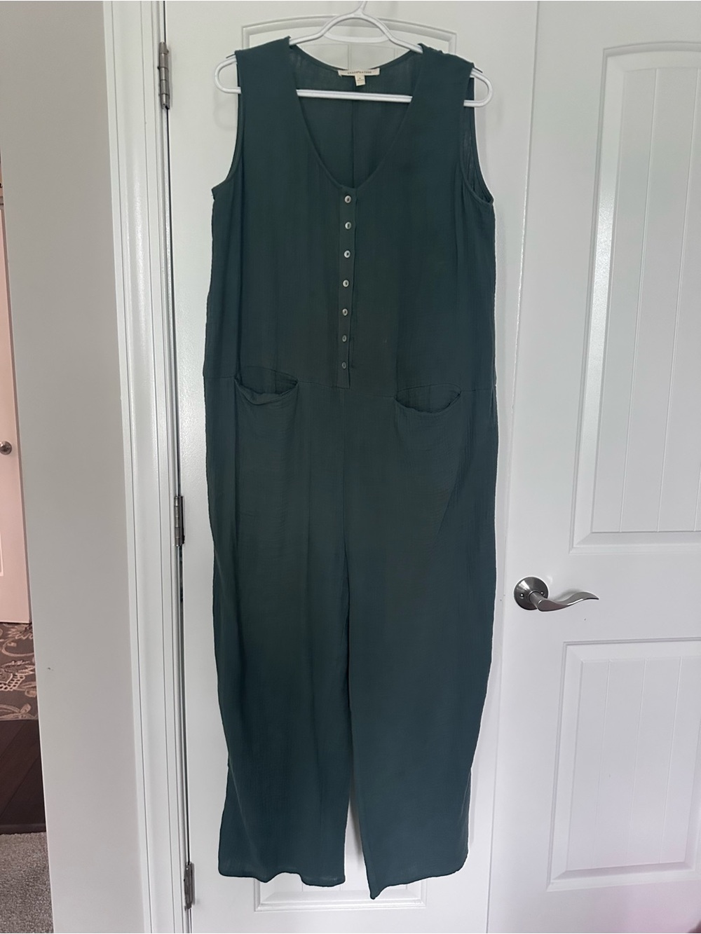 Sleeveless Dark Green V-Neck Jumpsuit with Button Front